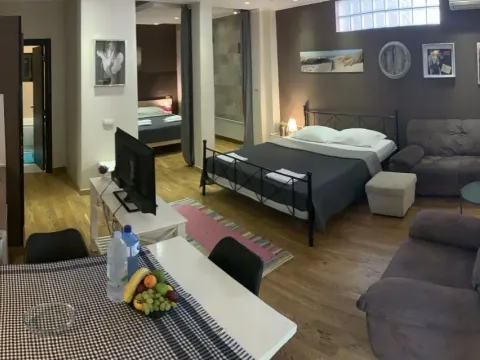 Prodaja, kuća, 280m², Centar, Budva - image 16