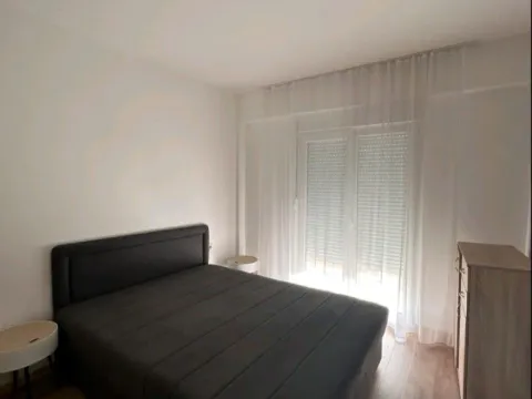 Izdavanje, trosoban stan, 191m², Marići, Tivat - image 10