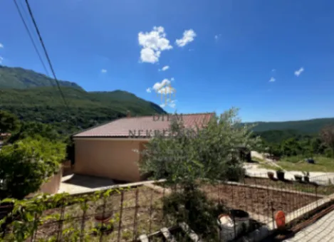 Izdavanje, kuća, 85m², Lastva Grbaljska, Kotor - image 2