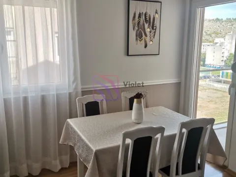 Izdavanje, jednosoban stan, 50m², Blok 9, Podgorica - image 4