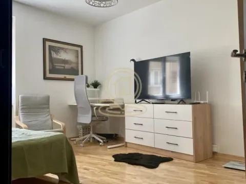 Rent, two bedroom apartment, 45m², Stari Grad, Beograd - image 4