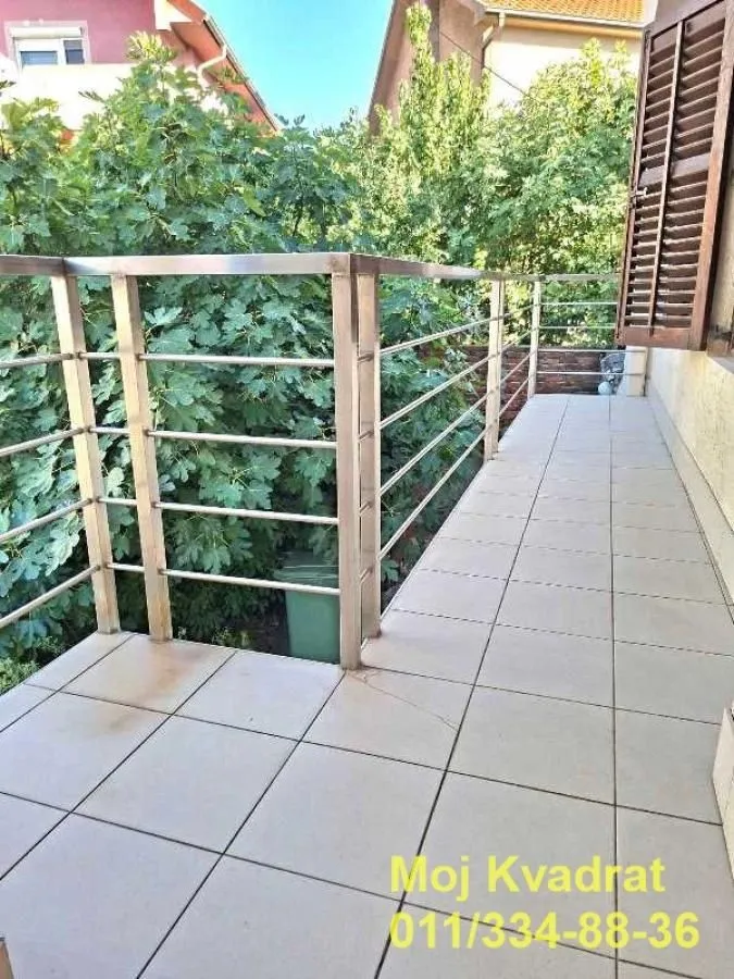 Prodaja, trosoban stan, 65m², Zvezdara Sve Podlokacije, Beograd