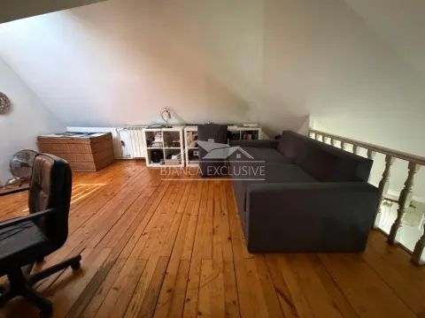 Prodaja, četvorosoban stan, 111m², Stari Grad, Beograd - image 9