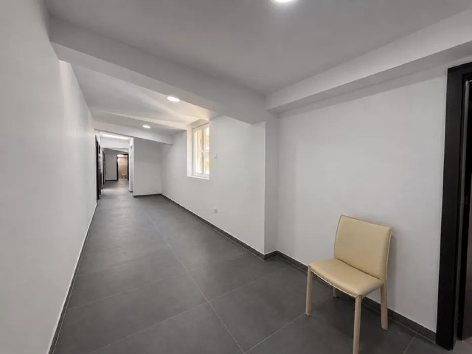 Izdavanje, stan, 250m², Stari Grad, Beograd