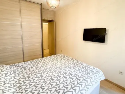 Prodaja, dvosoban stan, 72m², City Kvart, Podgorica - image 5