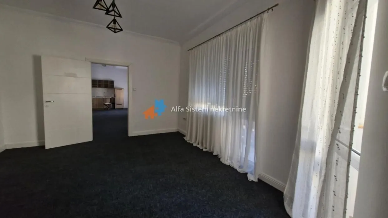 Izdavanje, dvosoban stan, 70m², Vračar Hram, Vračar Sve Podlokacije