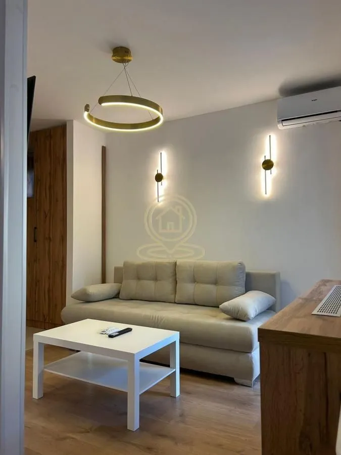 Izdavanje, jednosoban stan, 35m², Stari Grad, Beograd