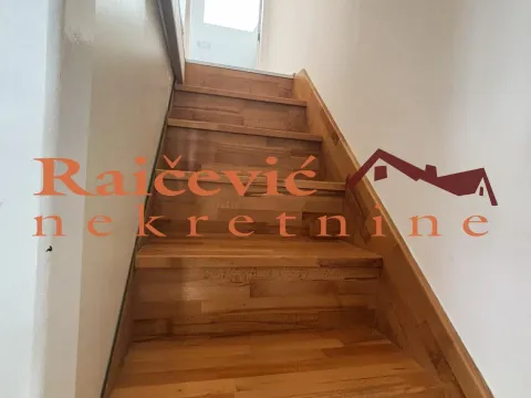 Prodaja, četvorosoban stan, 84m², Lion, Zvezdara Sve Podlokacije - image 8