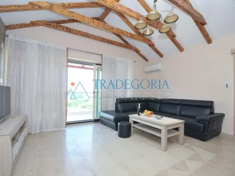 Prodaja, četvorosoban stan, 137m², Bečići, Budva - image 4