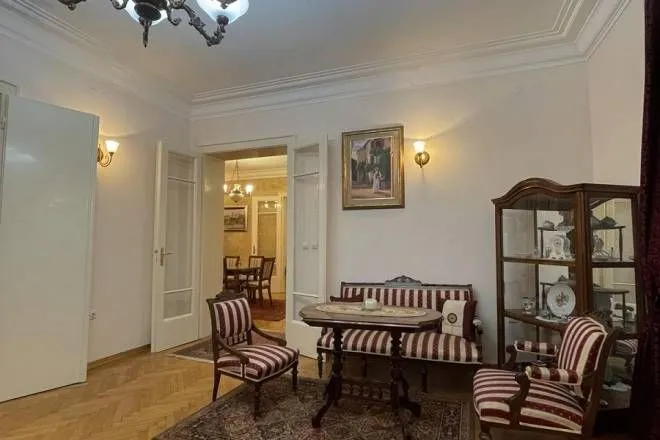 Sale, four bedroom apartment, 113m², Stari Grad, Beograd