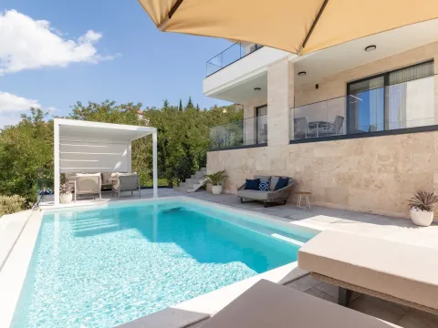 Izdavanje, kuća, 400m², Marići, Tivat - image 16