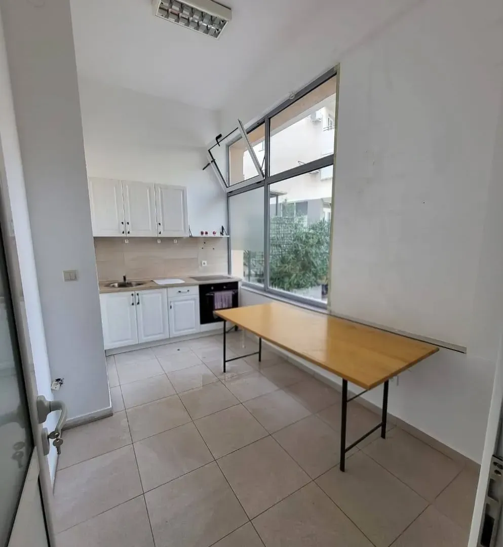 Sale, office space, 47m², Zaobilaznica, Budva