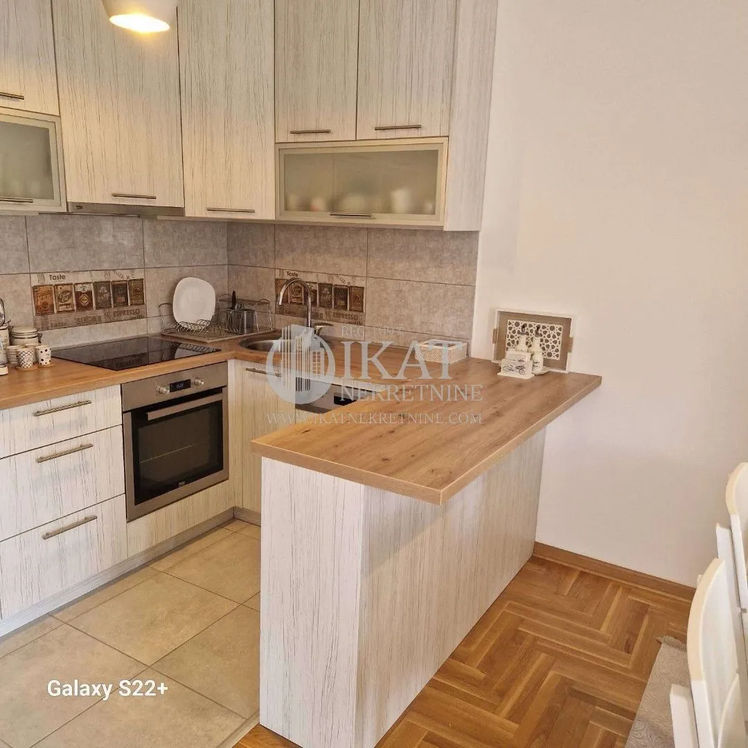 Prodaja, četvorosoban stan, 114m², Jajinci, Voždovac Sve Podlokacije