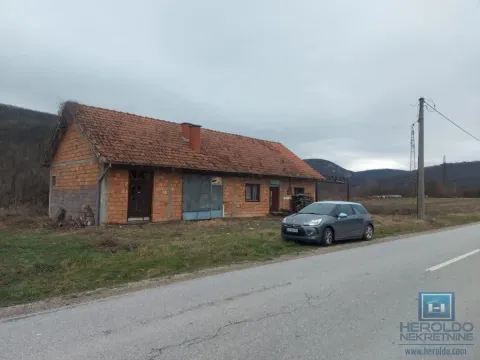 Prodaja, poslovni prostor, 140m², Despotovac, Srbija - image 2