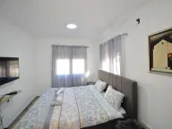 Izdavanje, kuća, 100m², Škaljari, Kotor - image 6