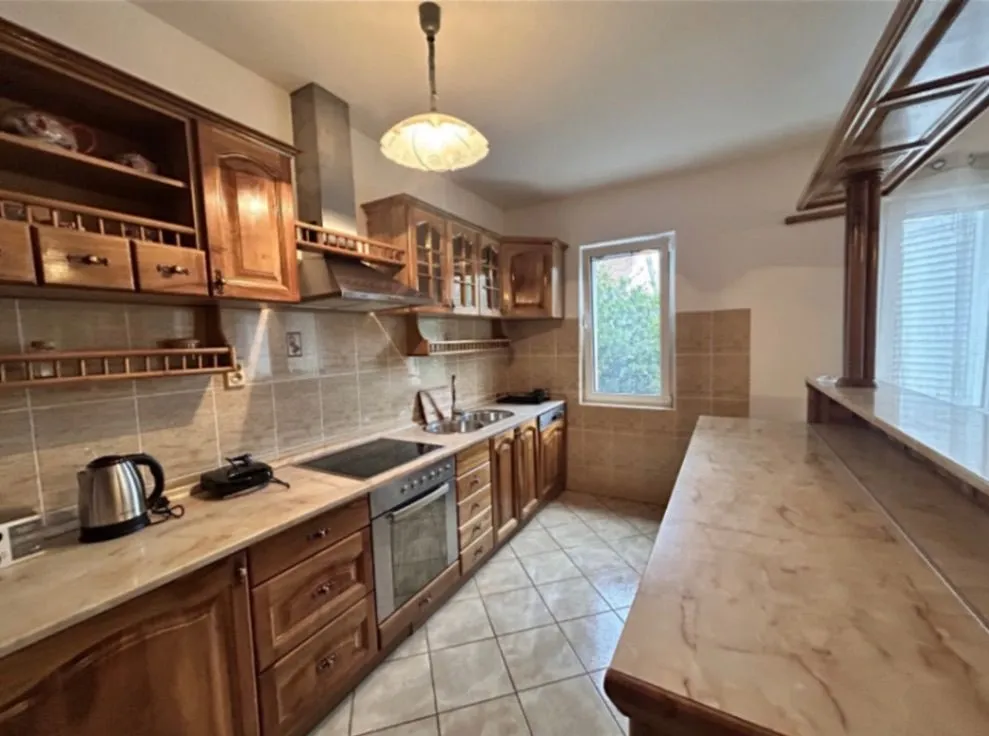 Rent, two bedroom apartment, 100m², Kalimanj, Tivat