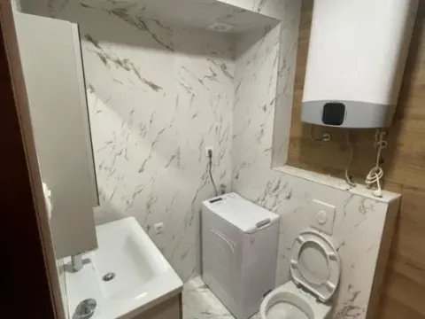 Izdavanje, jednosoban stan, 55m², Podkošljun, Budva - image 9