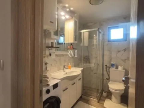 Izdavanje, kuća, 100m², Sutvara, Kotor - image 6