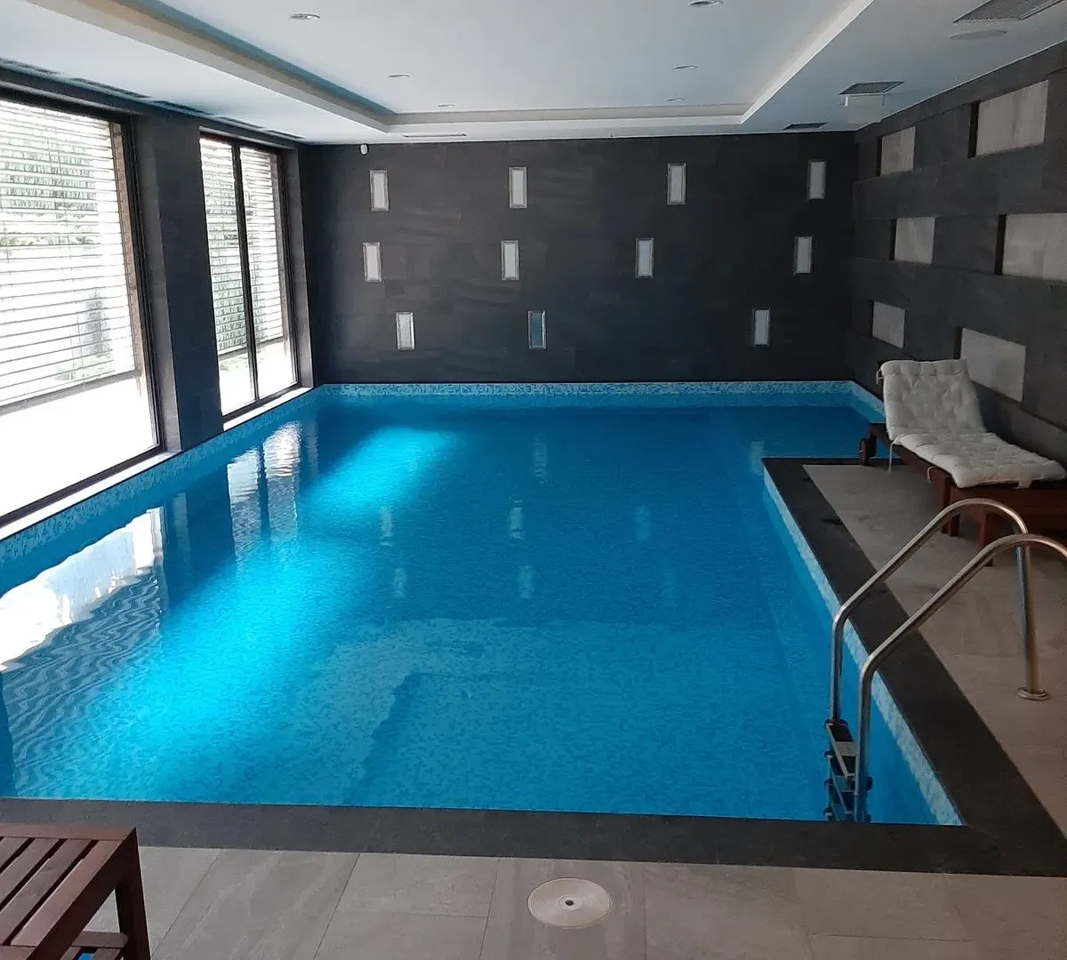 Prodaja, trosoban stan, 90m², Dedinje Sve Podlokacije, Beograd