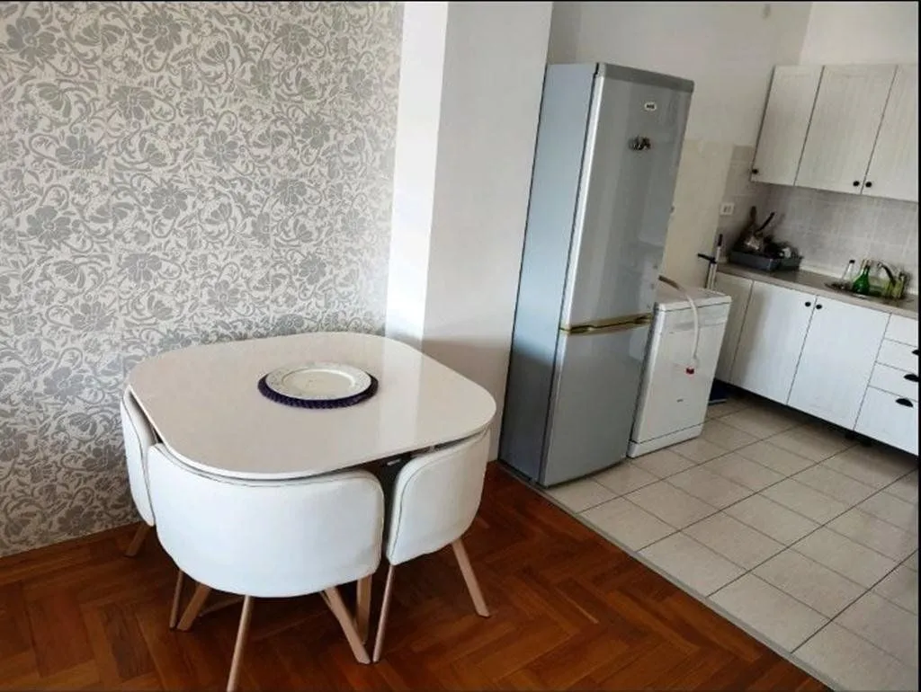 Izdavanje, jednosoban stan, 54m², City Kvart, Podgorica