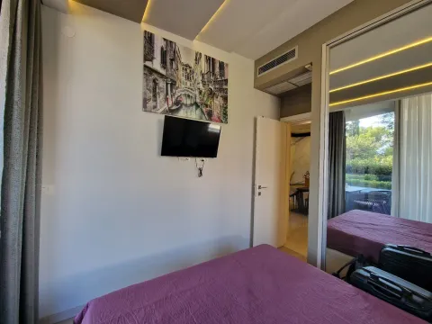 Izdavanje, jednosoban stan, 56m², Budva, Crna Gora - image 19