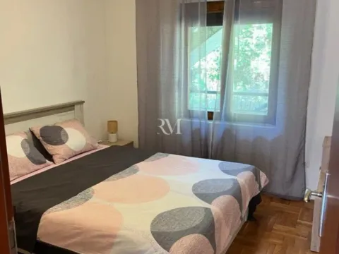 Izdavanje, dvosoban stan, 88m², Muo, Kotor - image 8