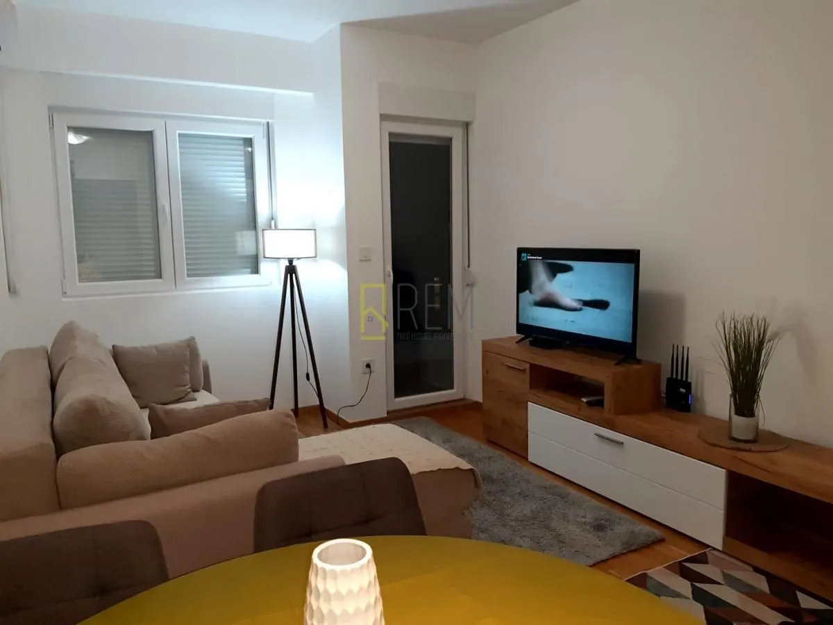 Prodaja, jednosoban stan, 40m², Zabjelo, Podgorica