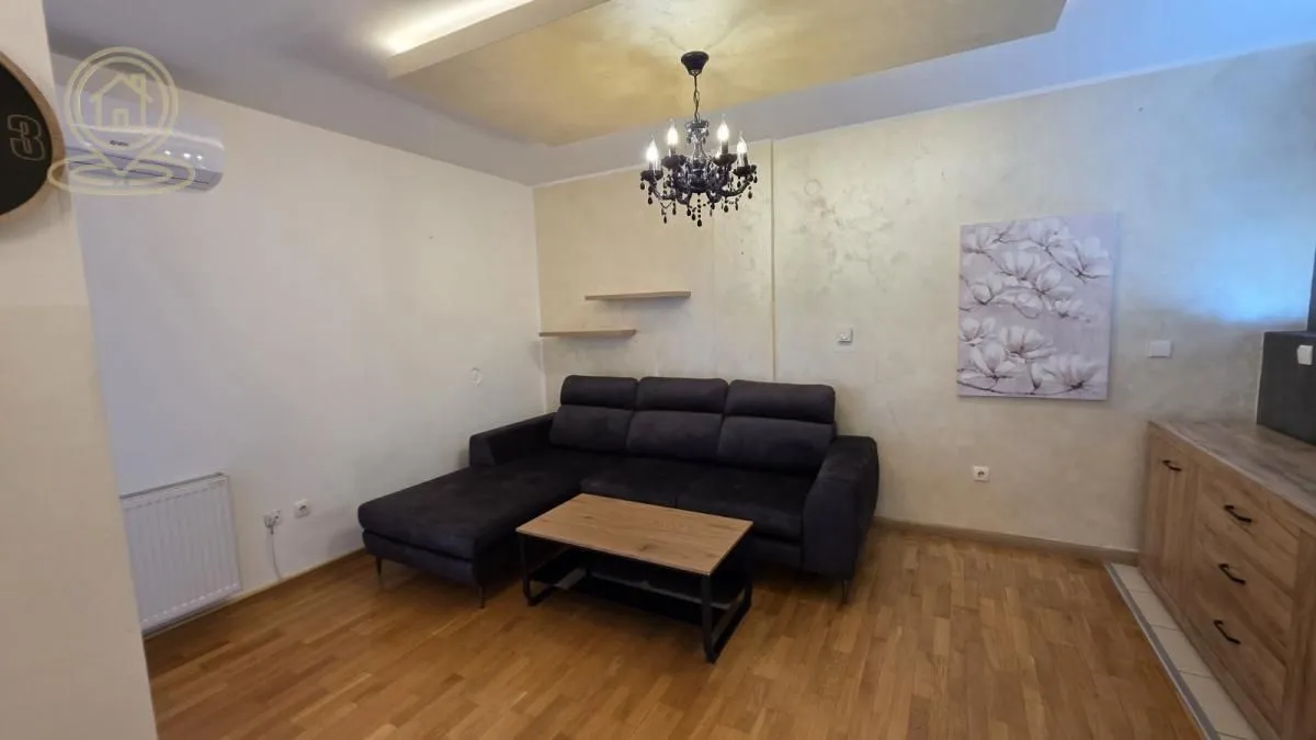 Prodaja, četvorosoban stan, 90m², Grbavica, Novi Sad Sve Podlokacije