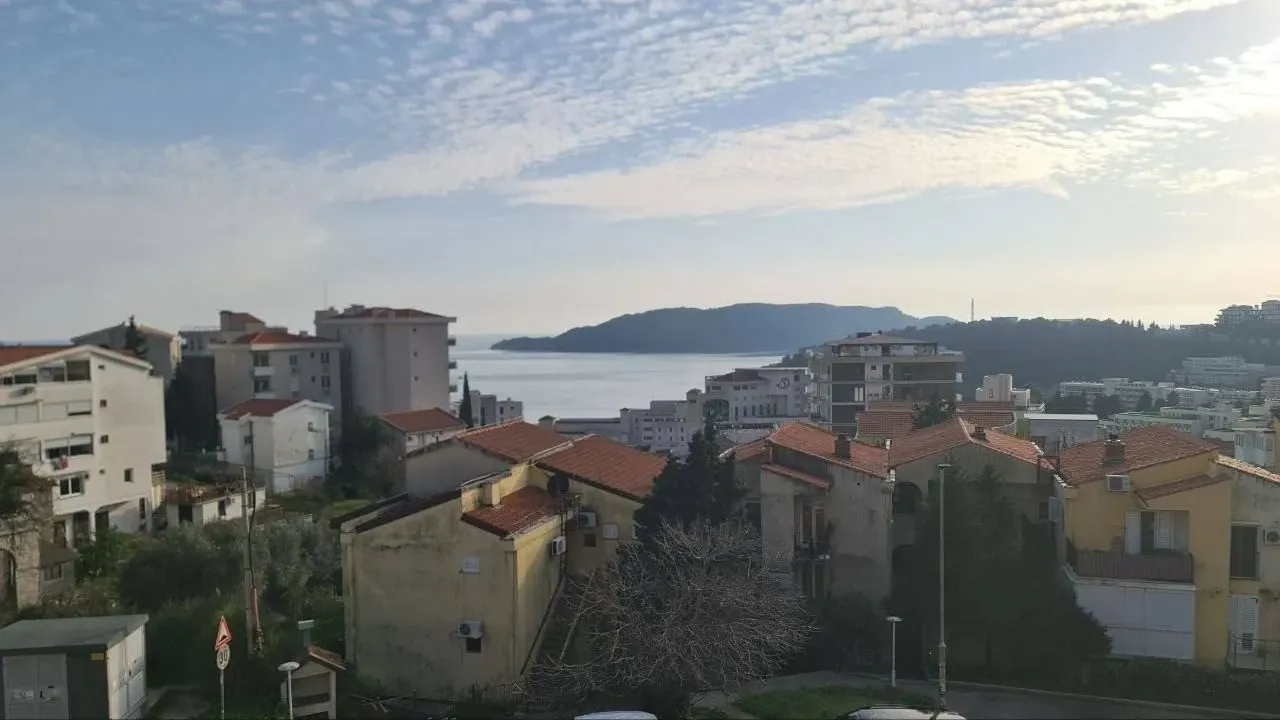 Sale, two bedroom apartment, 67m², Bečići, Budva