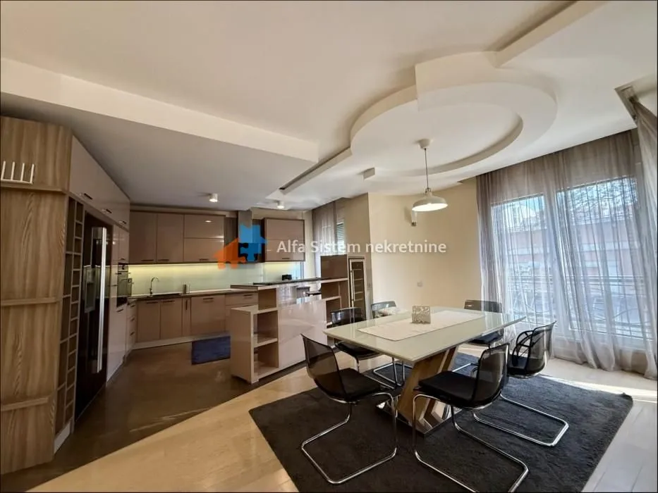 Rent, four bedroom apartment, 185m², Neimar, Vračar Sve Podlokacije