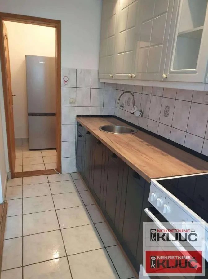 Izdavanje, dvosoban stan, 50m², Sajmište, Novi Sad