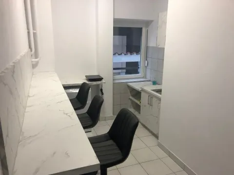 Rent, house, 205m², Batajnica, Beograd