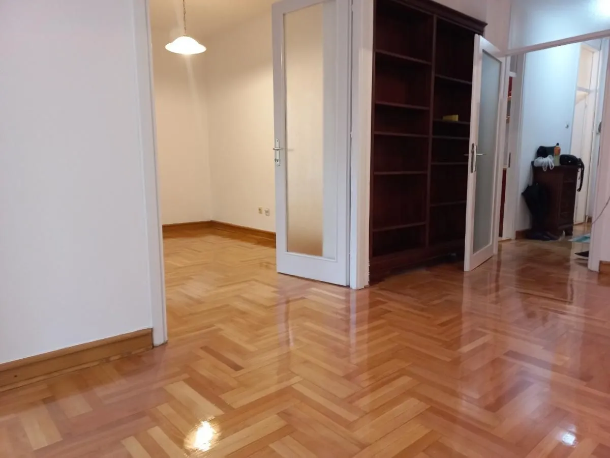Rent, four bedroom apartment, 82m², Slavija, Vračar Sve Podlokacije