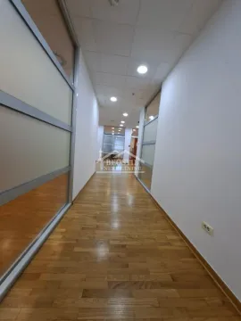 Rent, office space, 330m², Bezanijska Kosa 1, Bežanijska Kosa Sve Podlokacije - image 17