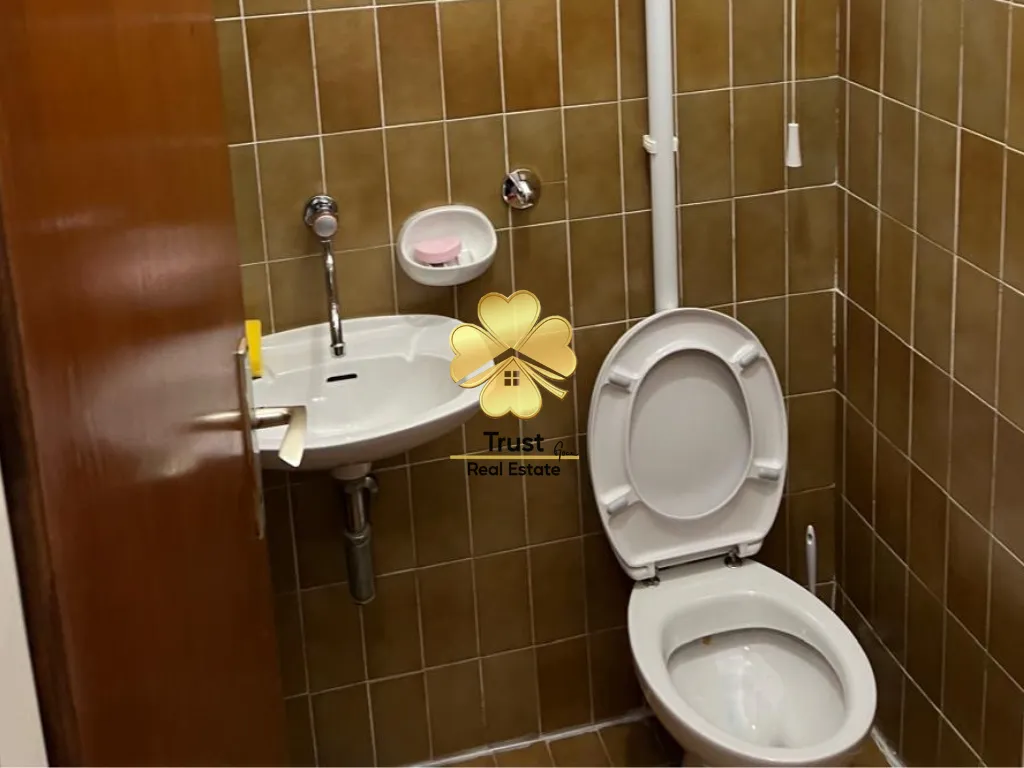 Izdavanje, dvosoban stan, 76m², Stari Aerodrom, Podgorica