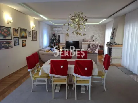 Kuća in Tatarsko brdo