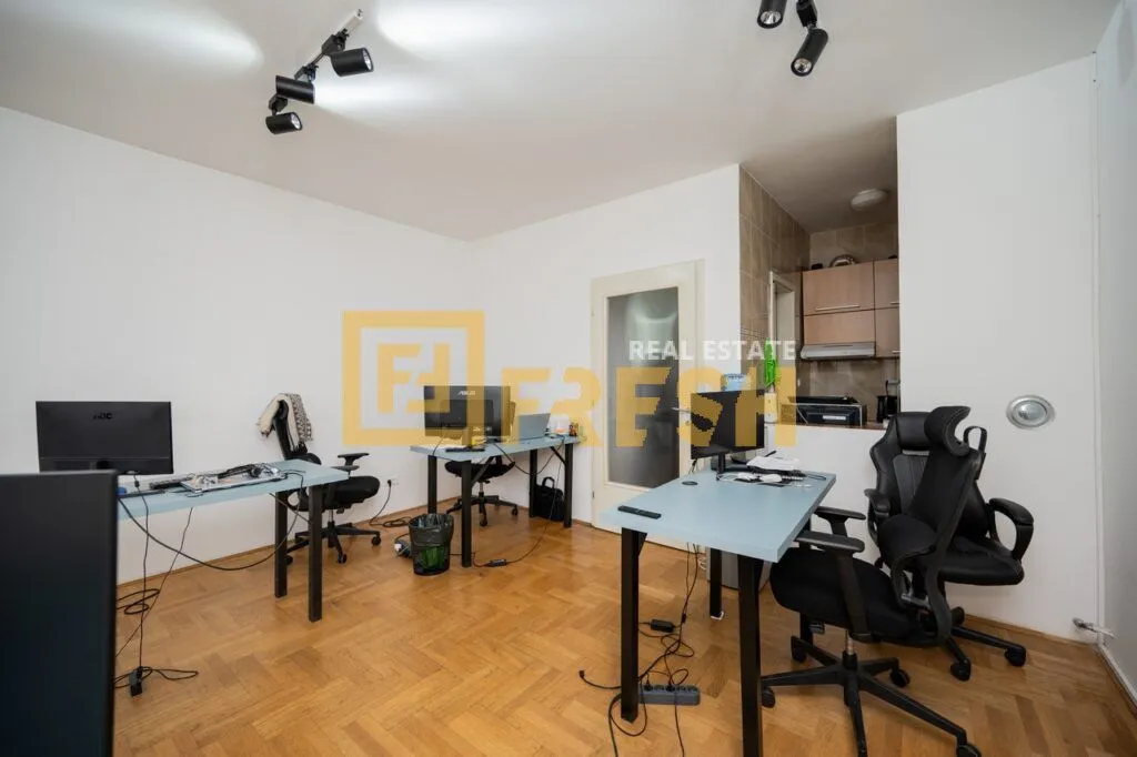 Prodaja, trosoban stan, 138m², Preko Morače, Podgorica