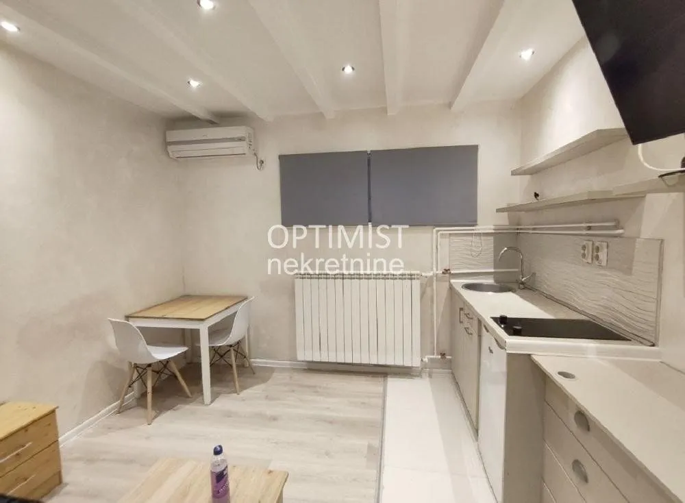 Prodaja, stan, 21m², Čubura, Beograd