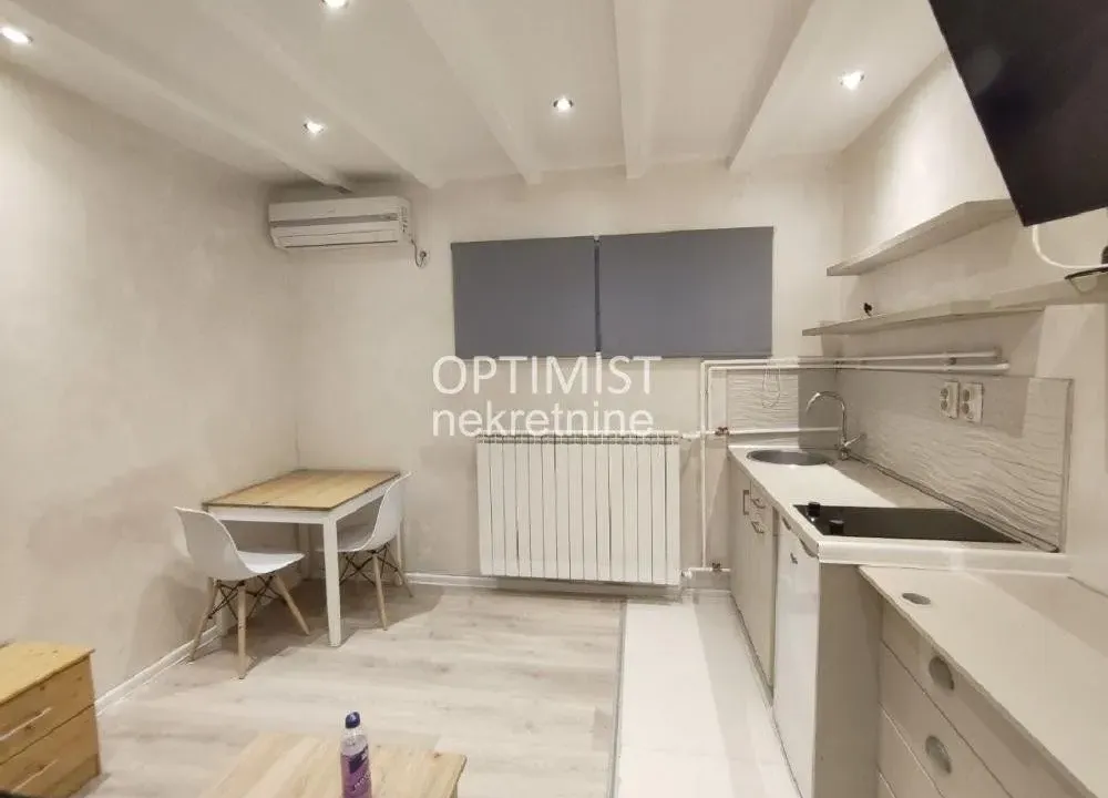 Sale, apartment, 21m², Čubura, Beograd