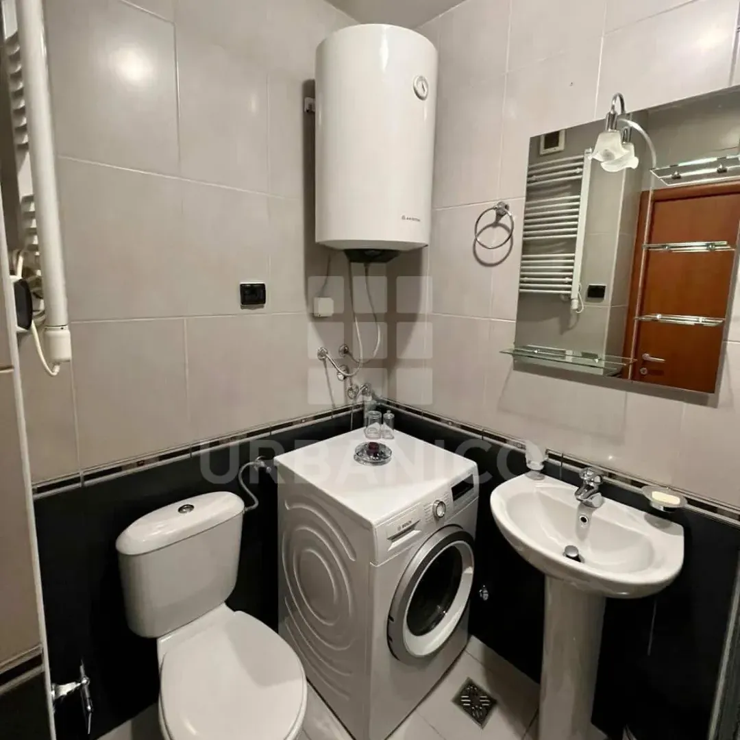 Izdavanje, jednosoban stan, 54m², Krivi Most, Podgorica