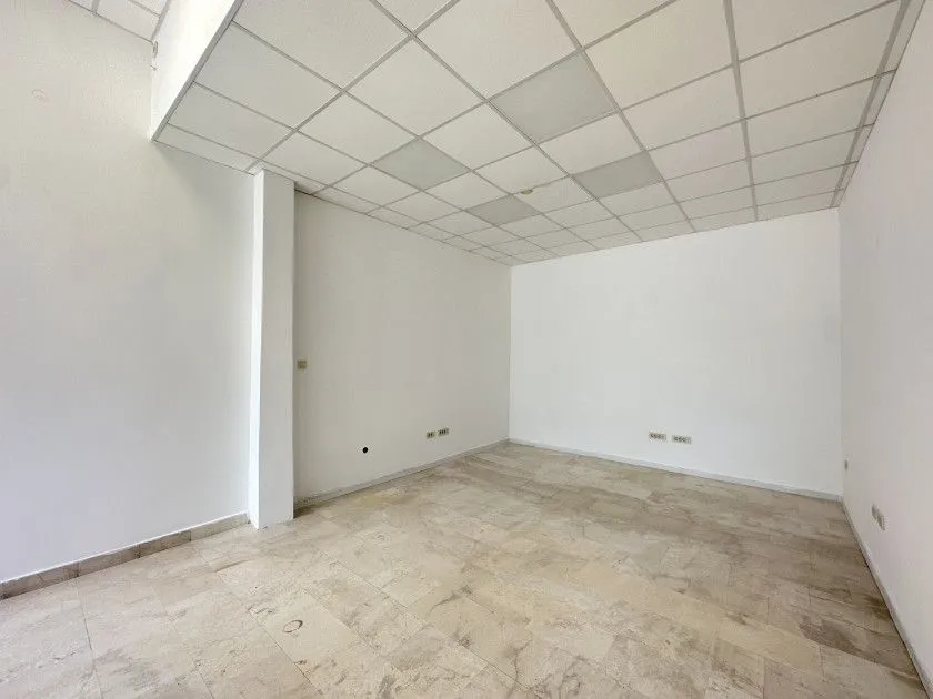 Rent, office space, 90m², Centar, Budva