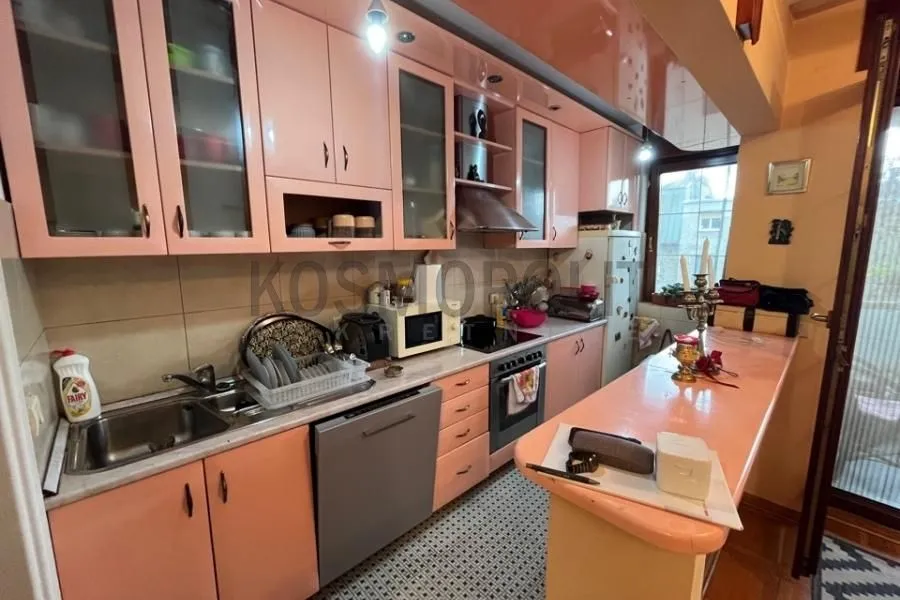 Sale, four bedroom apartment, 110m², Vukov Spomenik, Zvezdara Sve Podlokacije