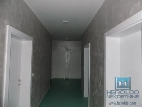 Prodaja, poslovni prostor, 360m², Paraćin, Srbija - image 30