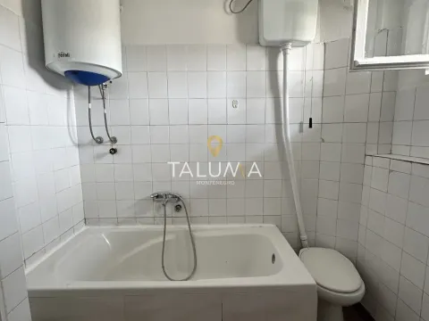 Izdavanje, dvosoban stan, 65m², Pobrežje, Podgorica - image 6