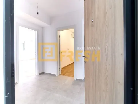 Prodaja, trosoban stan, 104m², Stari Aerodrom, Podgorica - image 17