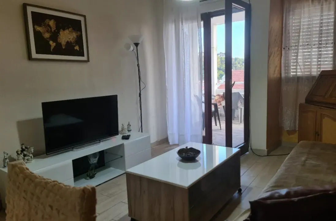 Prodaja, dvosoban stan, 54m², Petrovac, Budva