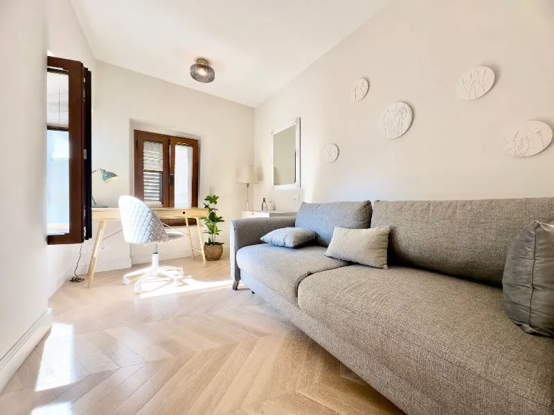Prodaja, dvosoban stan, 43m², Centar, Kotor