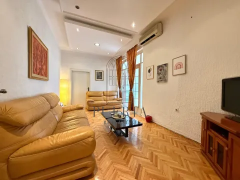 Rent, one bedroom apartment, 70m², Centar, Podgorica - image 1