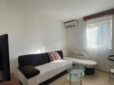 Sale, one bedroom apartment, 42m², Lazi, Budva - image 13