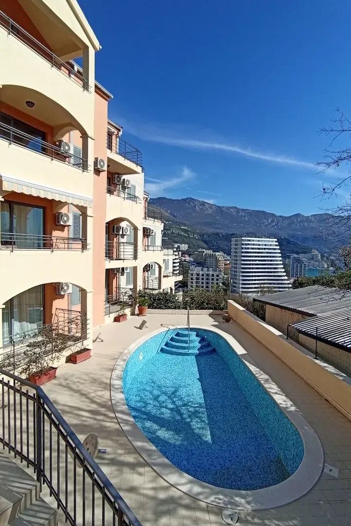 Sale, three bedroom apartment, 106m², Bečići, Budva